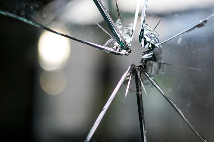glass-1497227_1920-997265-edited.jpg